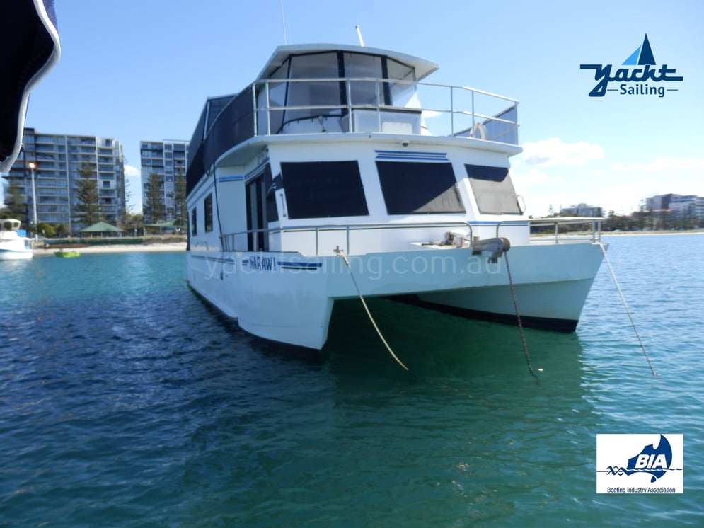 Narawi House boat Eagle Cat 50